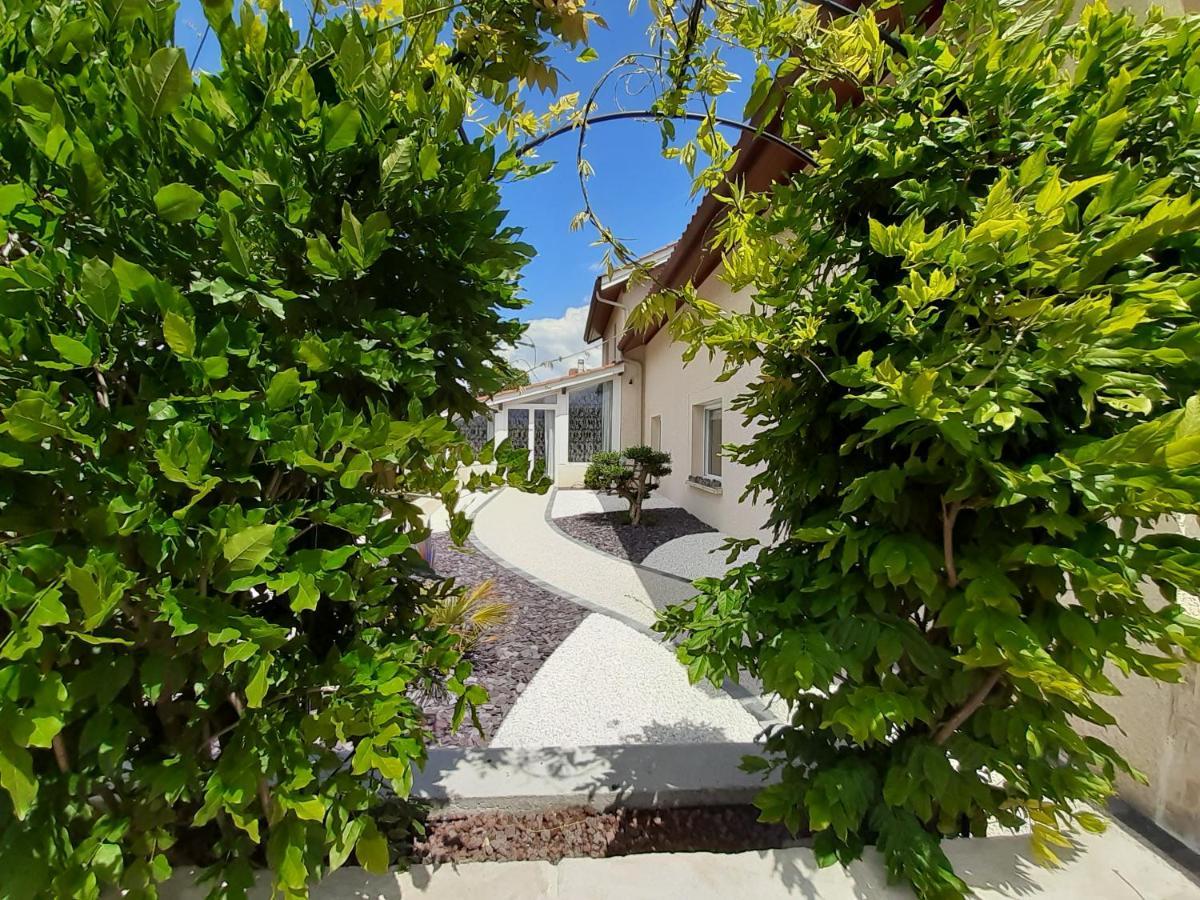Un Petit Coin De Paradis A Haute Jarrie Εξωτερικό φωτογραφία